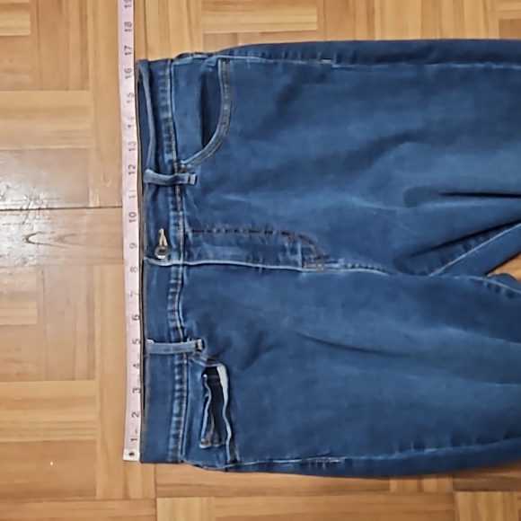 LEVI'S 512 perfectly slimming bootcut jeans - Picture 10 of 16